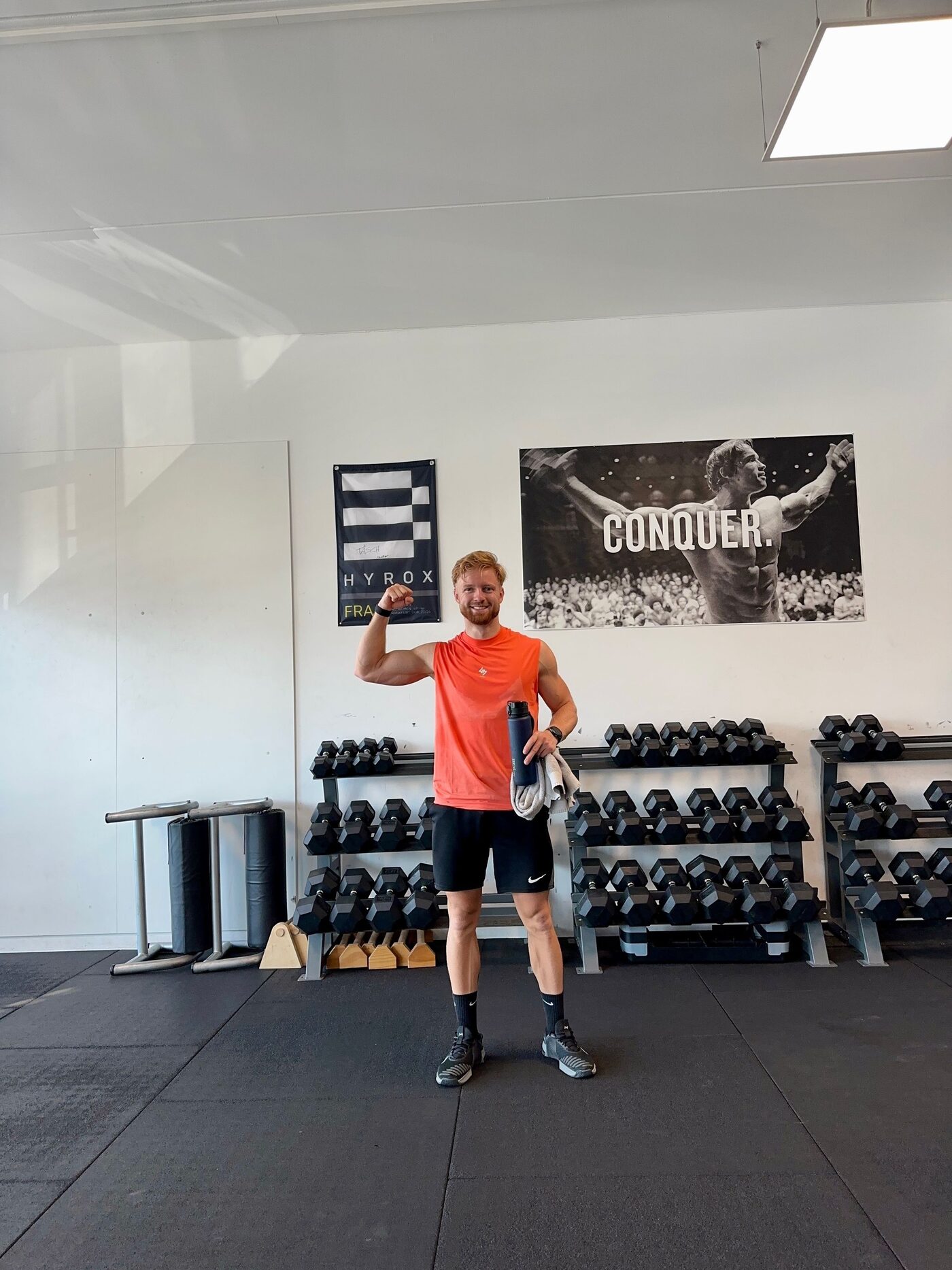 Justus Thielen im Fitnessstudio